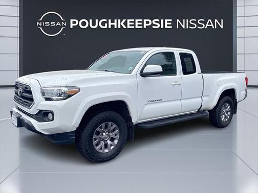 2017 Toyota Tacoma SR5