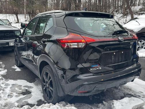 2024 Nissan Kicks SV