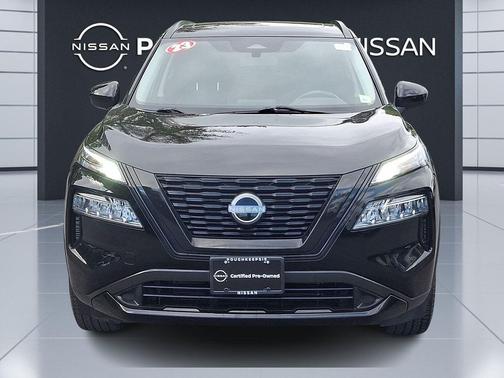 Super Black 2023 Nissan Rogue SV