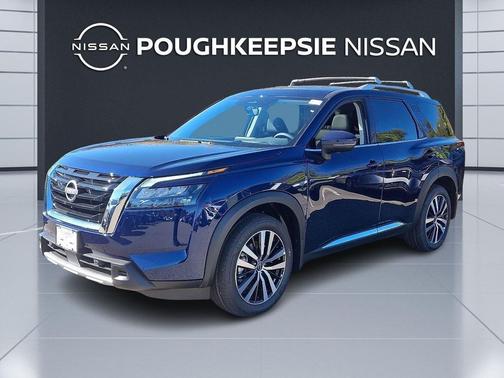 2025 Nissan Pathfinder Platinum 4WD