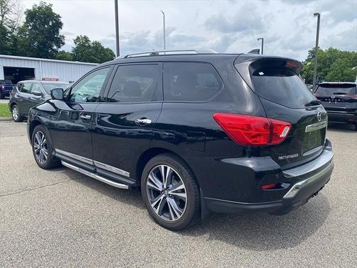 2019 Nissan Pathfinder Platinum
