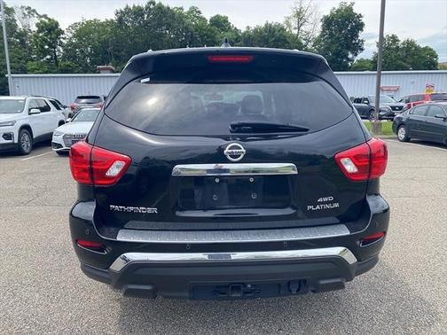 2019 Nissan Pathfinder Platinum