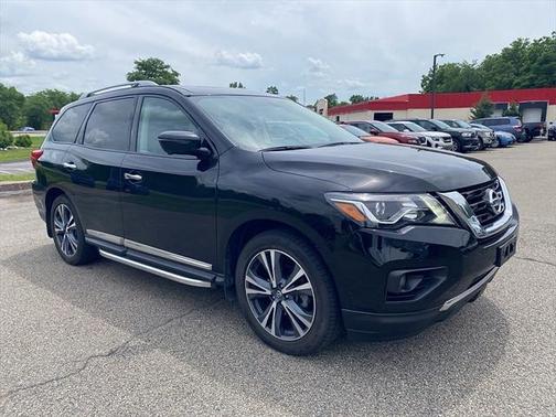 2019 Nissan Pathfinder Platinum
