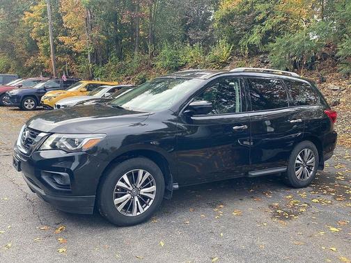 2019 Nissan Pathfinder S