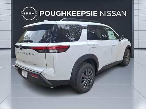 2025 Nissan Pathfinder SV 4WD