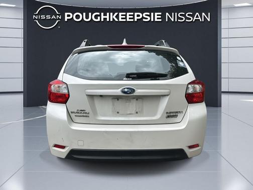 Crystal White Pearl 2016 Subaru Impreza 2.0i Sport Limited