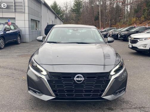 2025 Nissan Altima SV AWD