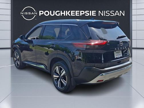 Super Black 2023 Nissan Rogue Platinum