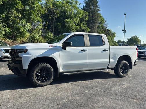 Summit White 2021 Chevrolet Silverado 1500 LT Trail Boss