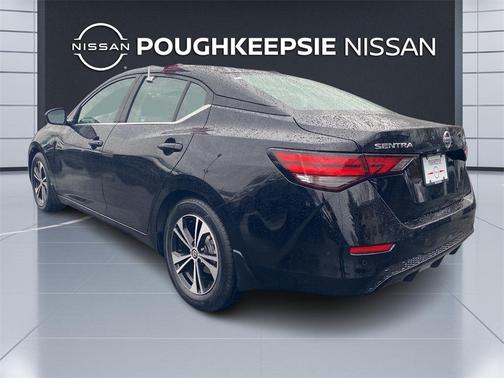 Super Black 2022 Nissan Sentra SV