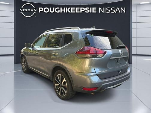Gun Metallic 2020 Nissan Rogue SL