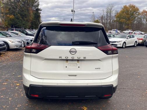2024 Nissan Rogue S
