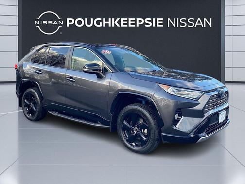 2020 Toyota RAV4 Hybrid SE