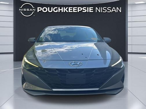 Fluid Metal 2023 Hyundai ELANTRA SEL