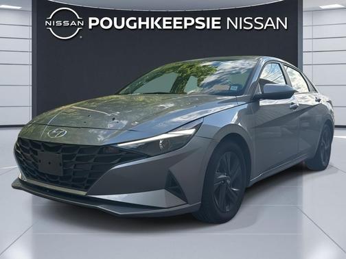 Fluid Metal 2023 Hyundai ELANTRA SEL