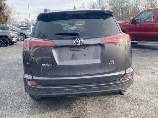 2016 Toyota RAV4 LE