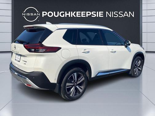 2022 Nissan Rogue Platinum