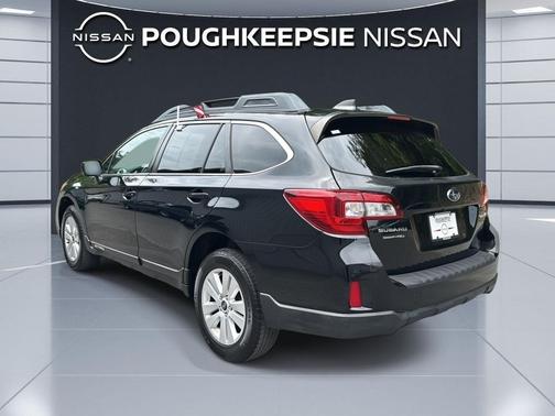 Crystal Black Silica 2017 Subaru Outback 2.5i Premium