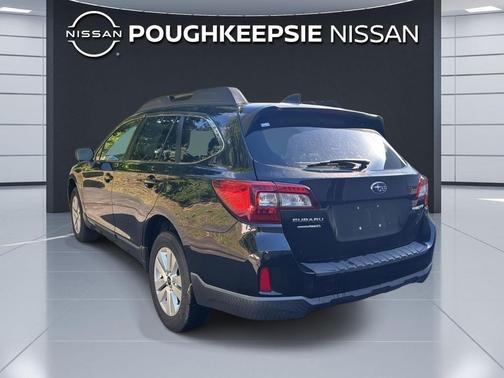 Crystal Black Silica 2017 Subaru Outback 2.5i Premium