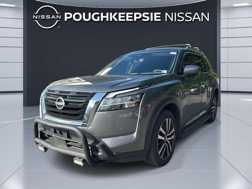 Gun Metallic 2023 Nissan Pathfinder Platinum 4WD