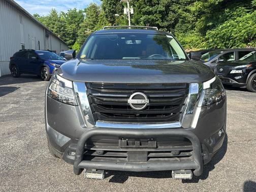 Gun Metallic 2023 Nissan Pathfinder Platinum 4WD