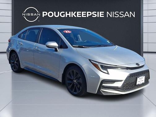 Classic Silver Metallic 2023 Toyota Corolla SE