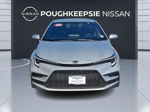 Classic Silver Metallic 2023 Toyota Corolla SE