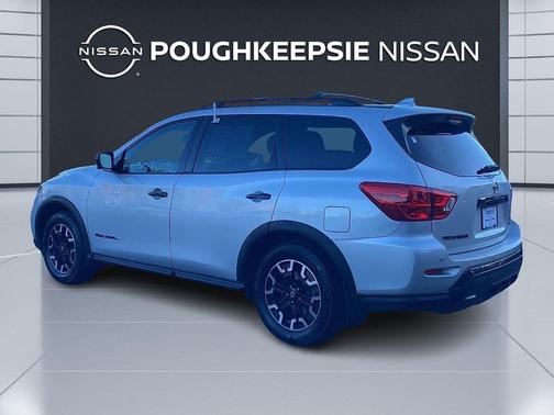 2020 Nissan Pathfinder SL 4WD