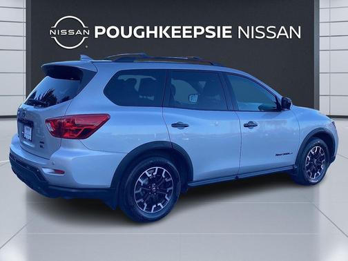 2020 Nissan Pathfinder SL 4WD