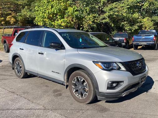 2020 Nissan Pathfinder SL 4WD