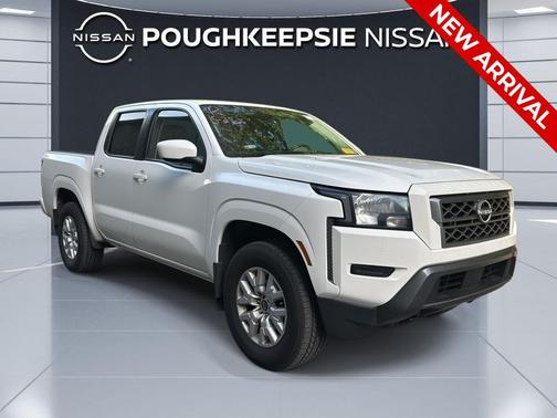 Glacier White 2022 Nissan Frontier SV