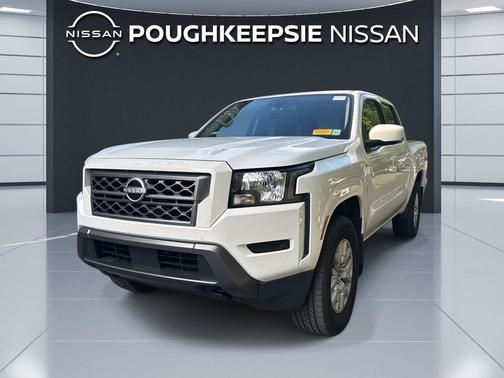 Glacier White 2022 Nissan Frontier SV