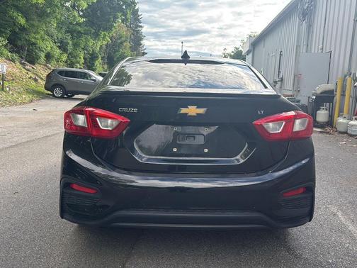 Mosaic Black Metallic 2016 Chevrolet Cruze LT Auto