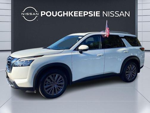 2024 Nissan Pathfinder SL 4WD