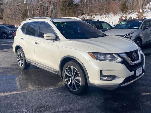 2020 Nissan Rogue SL