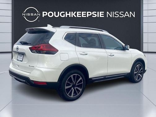 2020 Nissan Rogue SL