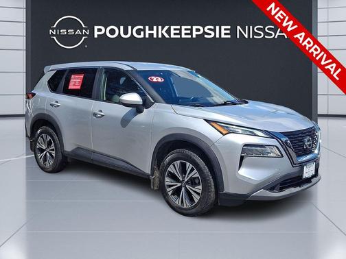 Brilliant Silver Metallic 2023 Nissan Rogue SV