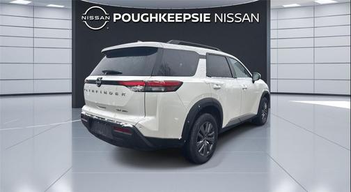 2024 Nissan Pathfinder SV 4WD