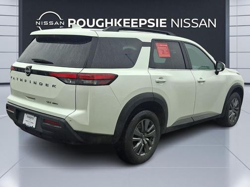 2024 Nissan Pathfinder SV 4WD