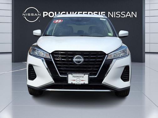Fresh Powder 2023 Nissan Kicks SV