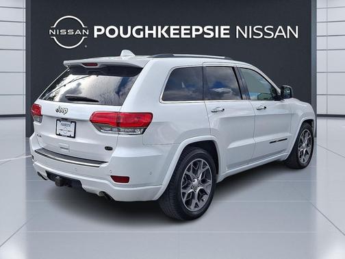 Bright White Clearcoat 2020 Jeep Grand Cherokee Overland
