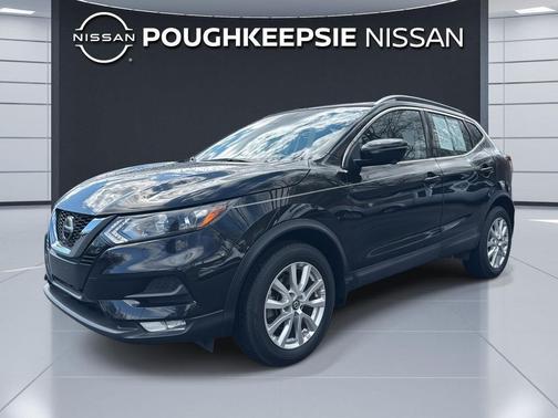 2022 Nissan Rogue Sport SV