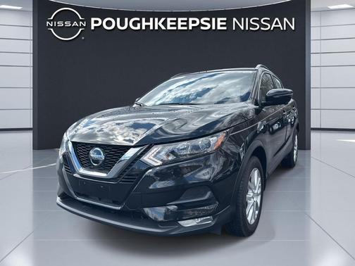 2022 Nissan Rogue Sport SV