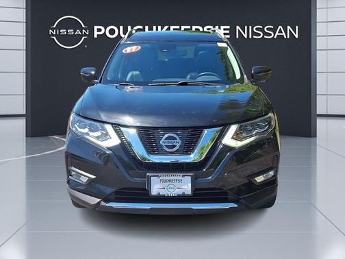 Magnetic Black 2017 Nissan Rogue SL