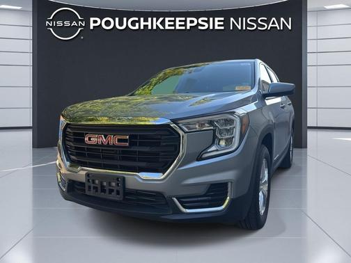 Sterling Metallic 2024 GMC Terrain SLE