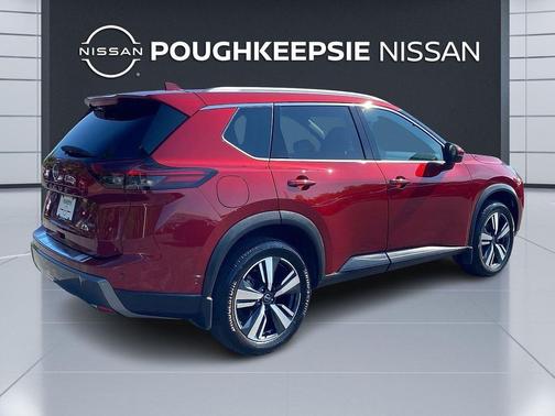 2024 Nissan Rogue SL
