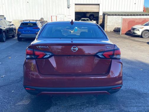 2020 Nissan Versa 1.6 SV