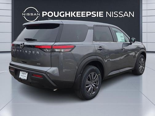 2025 Nissan Pathfinder S 4WD