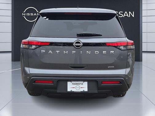 2025 Nissan Pathfinder S 4WD