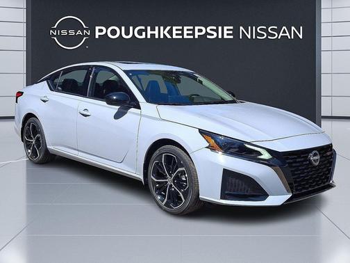 2025 Nissan Altima SR AWD